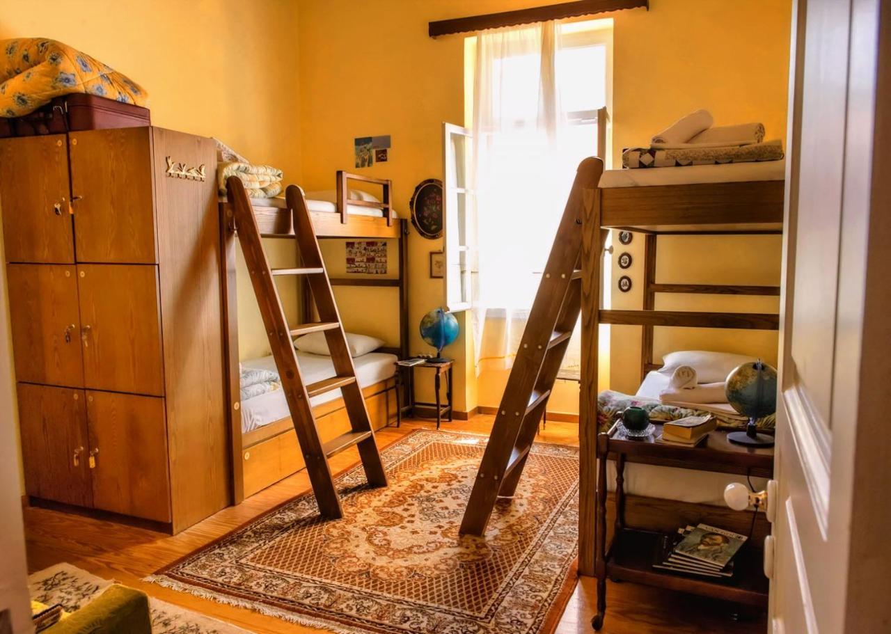 Quinta Hostel